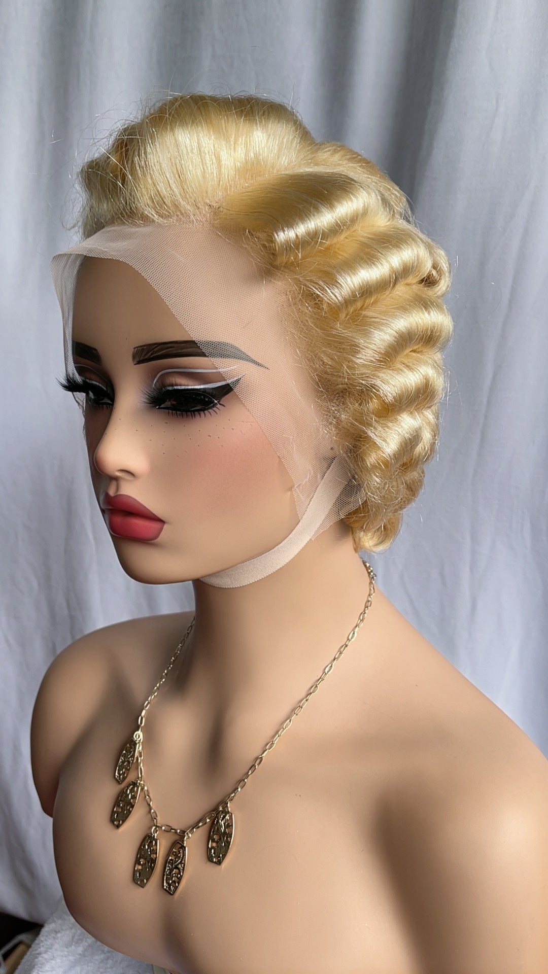 Finger Waves Short Hair Pixie Cuts Wig Four Colour 99J 350 613 1B