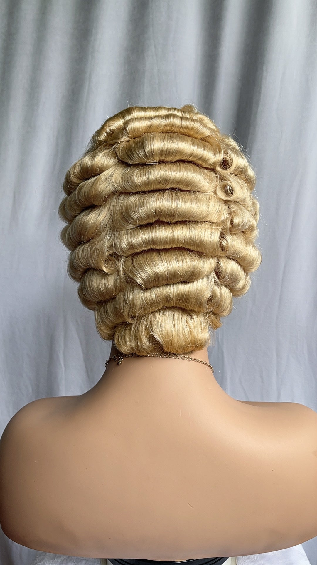 Finger Waves Short Hair Pixie Cuts Wig Four Colour 99J 350 613 1B